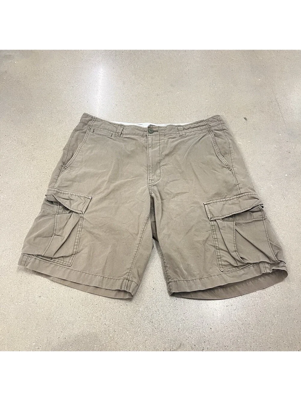 VINTAGE Gap Shorts Mens 36 Brown Cargo Khakis Utility Grunge Y2K Adult